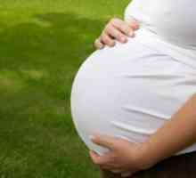 Mohu usilovat o zácpu během těhotenství?