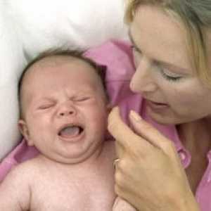 Jícnu atrezie novorozenců: efekty, příčiny, příznaky, léčba, symptomy