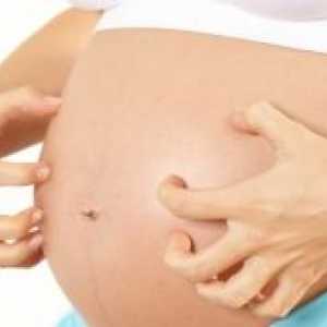 Svědění kůže v průběhu těhotenství v časných i pozdějších fázích: příčiny, léčba